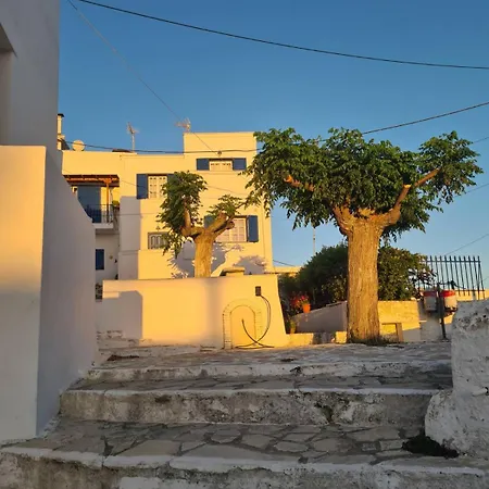 Апартаменты Tolis Kinidaros